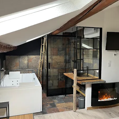 Duplex Lumineux Sur Gde Terrasse, Balneo Double, Parking Prive, Clim, Local Velos * Entraigues-sur-la-Sorgue